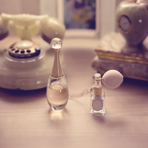 Benefits of Roll-On Perfume vs. Traditional Spray