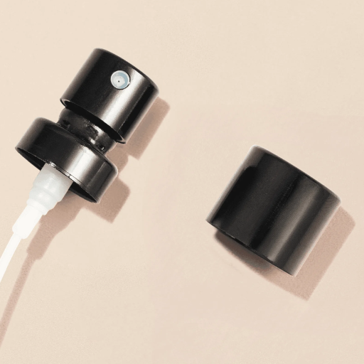 How do perfume spray bottle caps affect the performance of the sprayer
