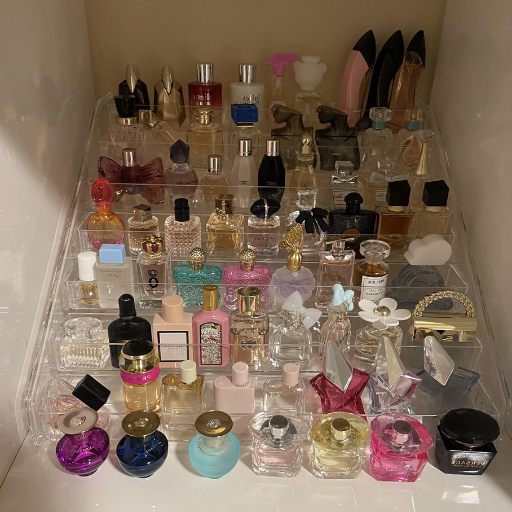 How to Display and Care for Your Miniature Perfume Collection?