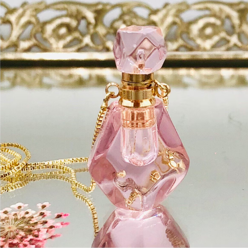 How to Choose the Perfect Fragrance in a Pink Bottle?