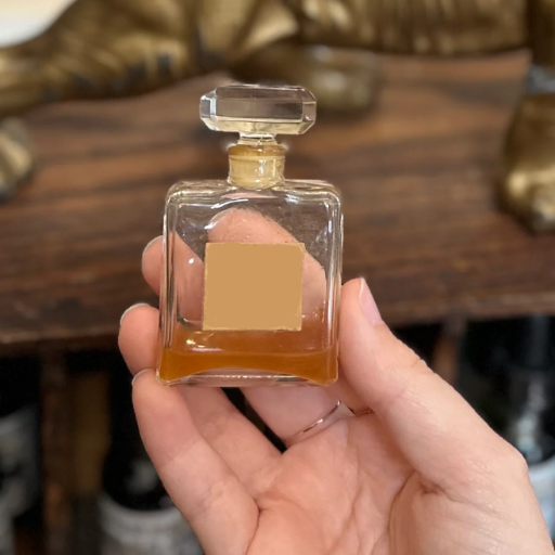 The Rise in Popularity of Miniature Perfumes