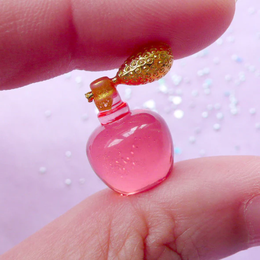 Discover the Charm of Miniature Fragrances