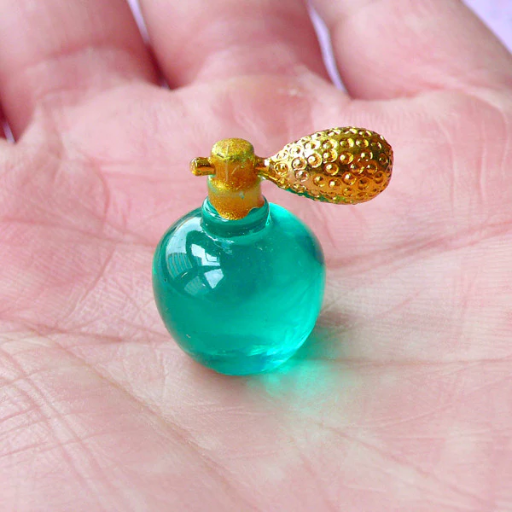 The Growing Trend of Mini Perfume Bottles