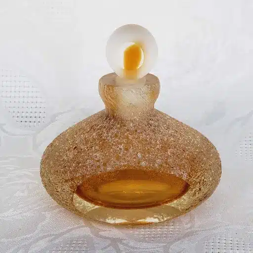 Choosing the Perfect Gold Perfume Bottle