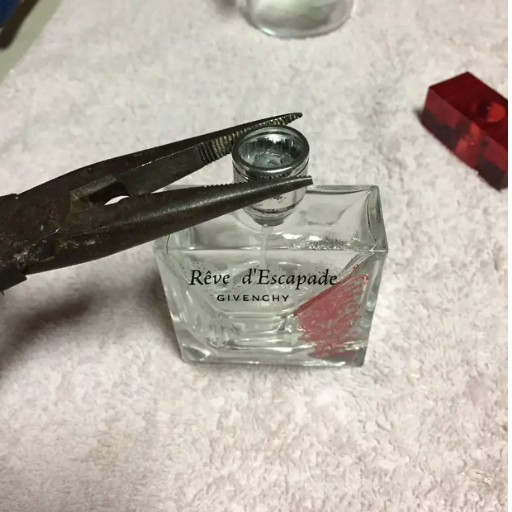 How to Open Stopper Bottles