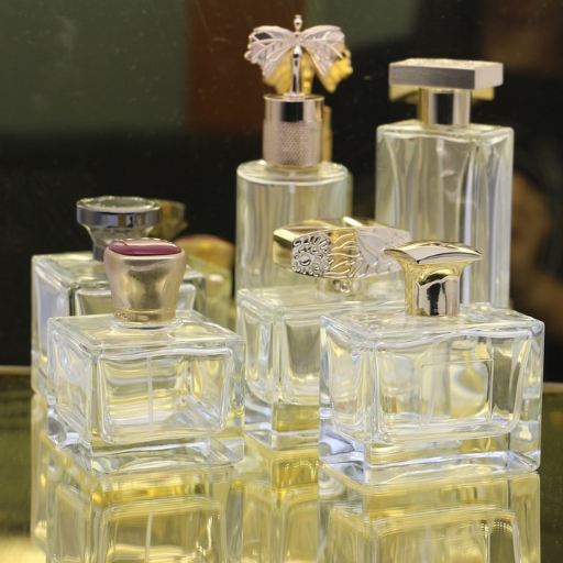 Benefits of Buying Wholesale Perfume Bottles