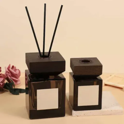 Manufacturing and Packaging of Diffuser Bottle