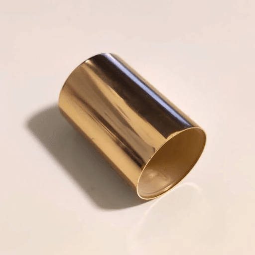 Plastic vs. Metal vs. Wood: Choosing the Right Perfume Tops and Caps