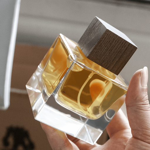 What Materials Are Used in Luxury Perfume Packaging?